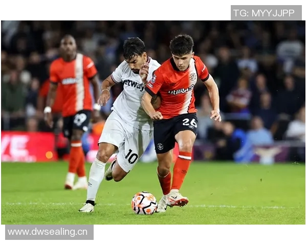 英超与巴塞罗那球队间的恩怨情仇全景解析